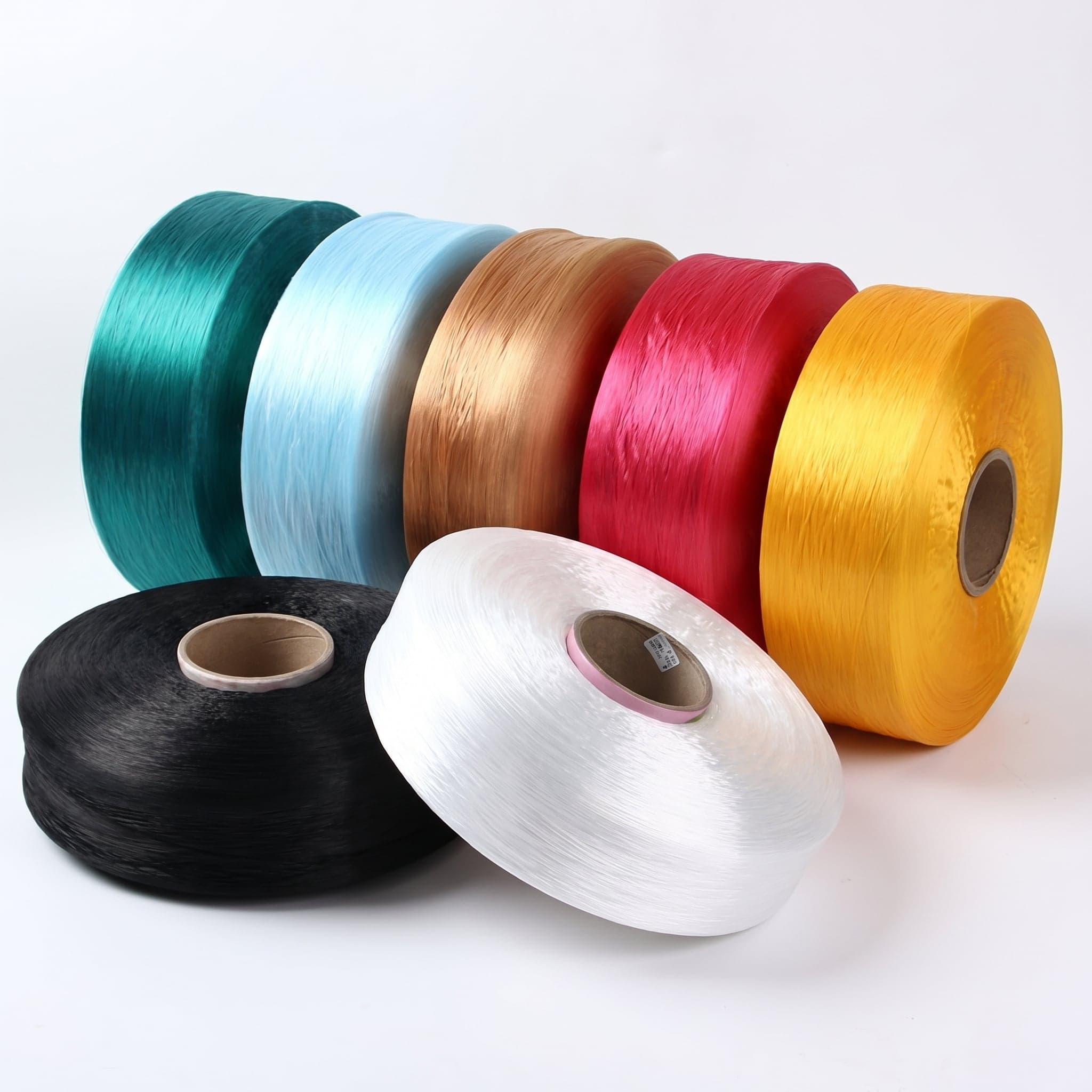Solution-dyed polypropylene yarn specimen